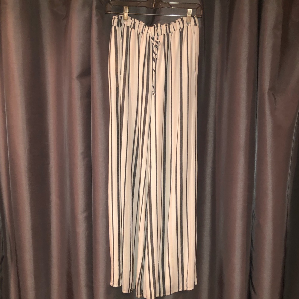 Wide leg striped pants. American Eagle. Worn